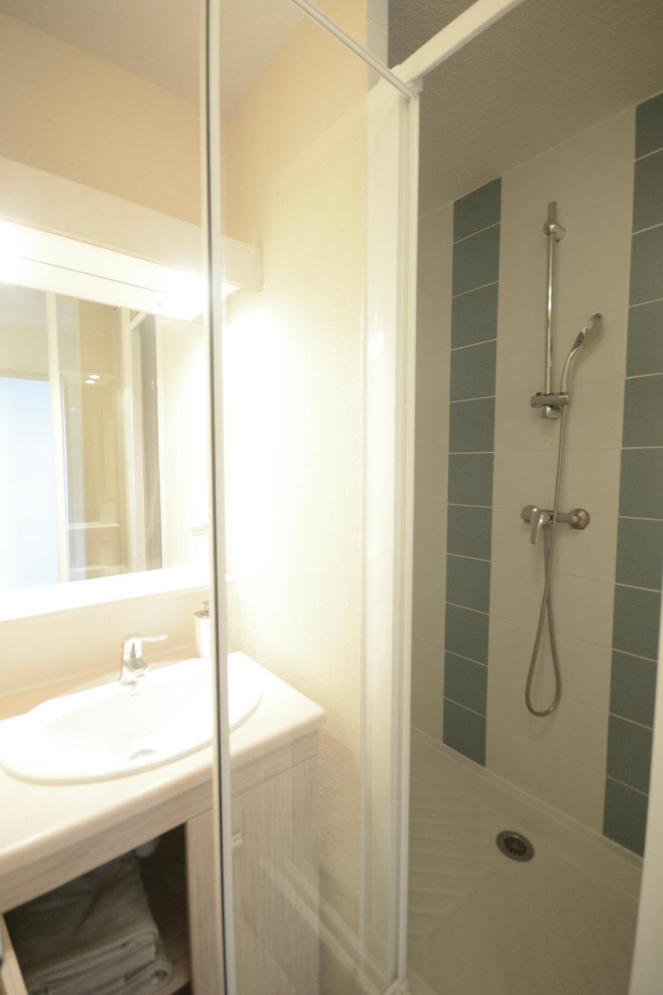 Appartement Plage Piscine Et Tennis Inclus Ла-Лонд-ле-Мор Екстер'єр фото